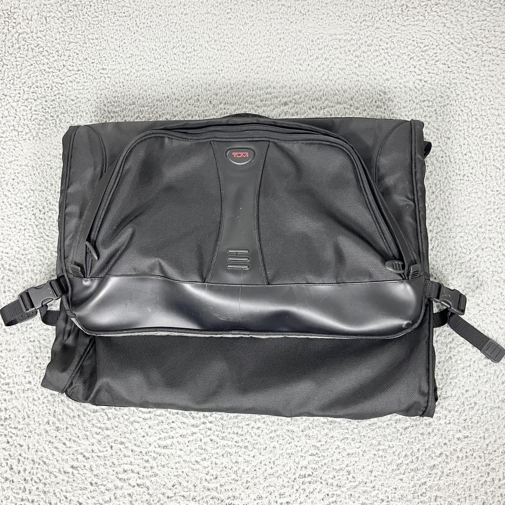 Tumi Black 23" Nylon Garment Bag Soft Case Adjustable Strap Travel Carry On 536C